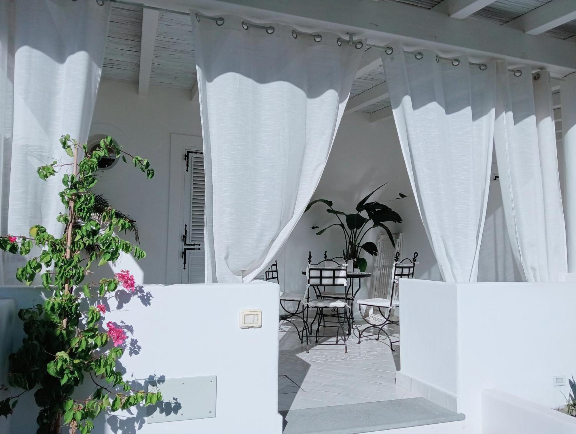 Sikelia Elegant Suite Lipari  Bagian luar foto